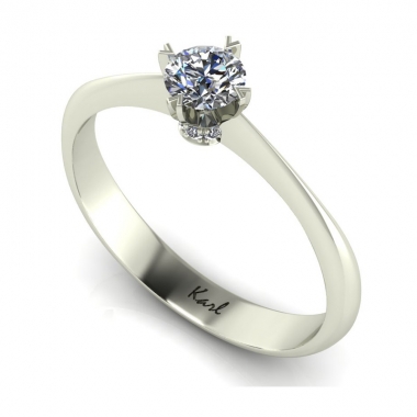 Traditional engagement rings