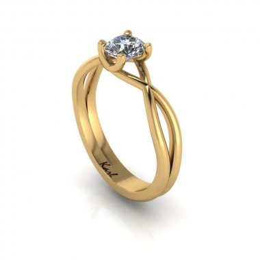Pretty Woman engagement ring