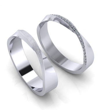 Möbius wedding ring